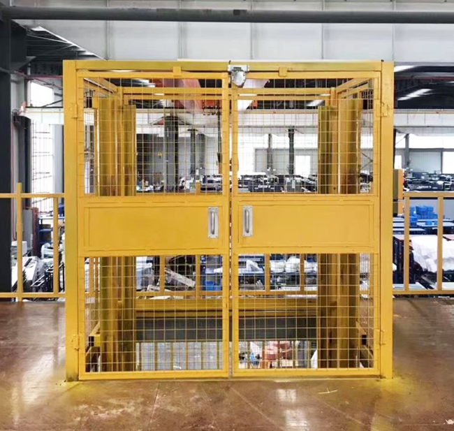 翔安智能导轨式升降机亮相